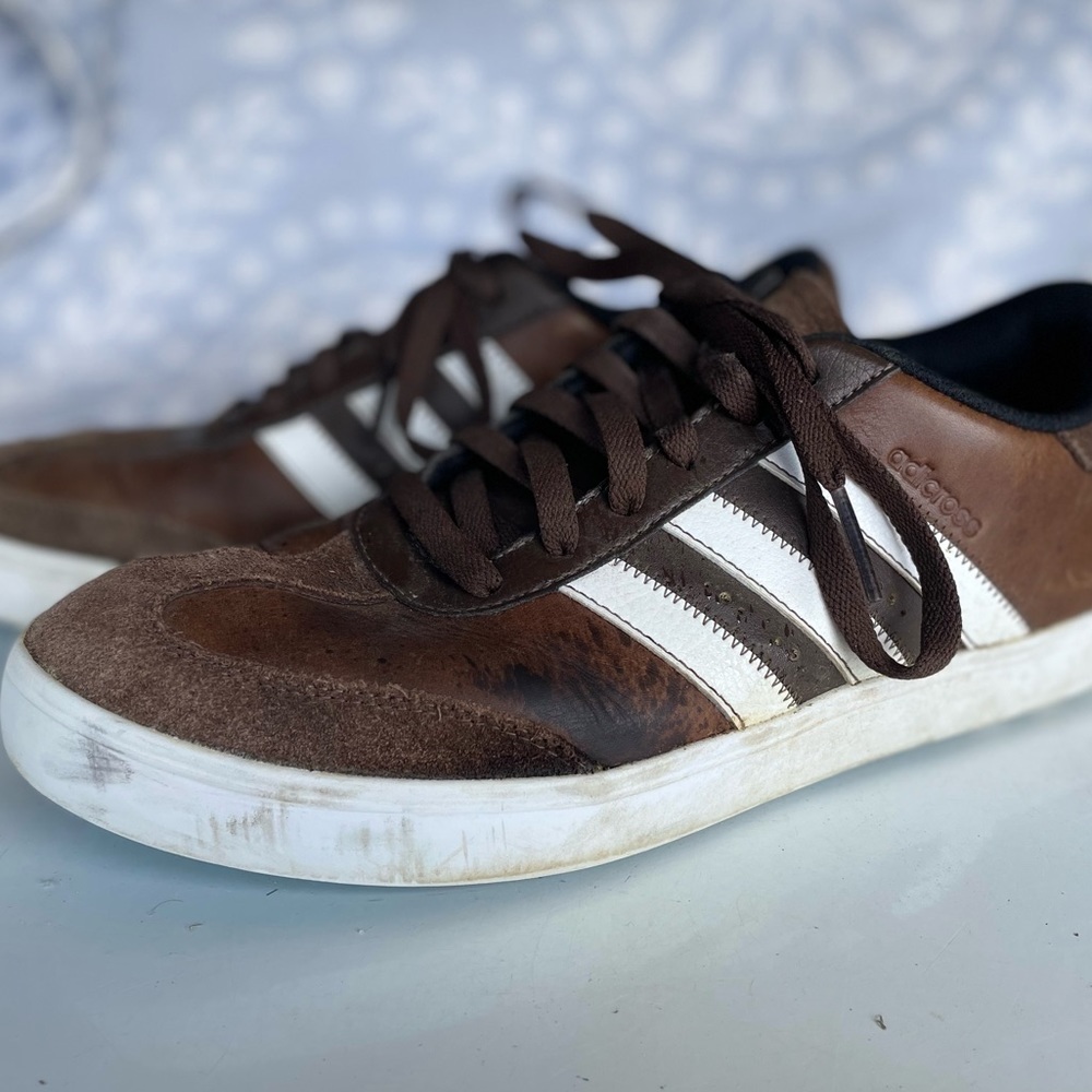 Adidas Mens Size 9 Golf Shoes